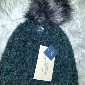 NWT Universal Thread Blue Fleece Lined Knit  Pompom Beanie